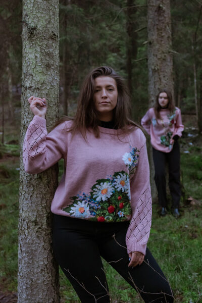 Adīts džemperis/ margrietiņas/ rozā (1)