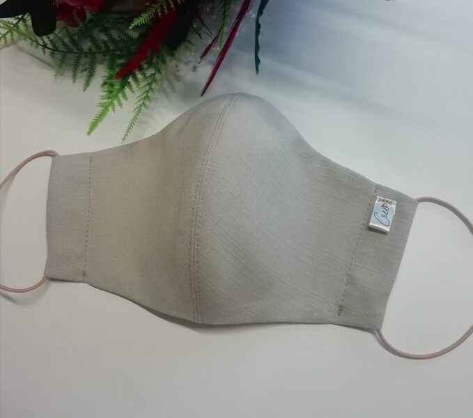 Gaiša miesaskrāsas sejas maska/ L izm. (34)