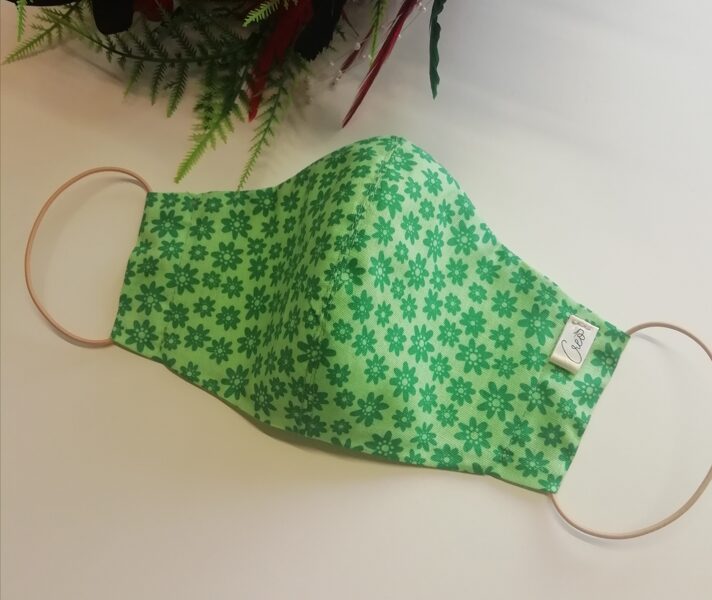 Zaļa plānas kokvilnas sejas maska, M izmērs/ (51)