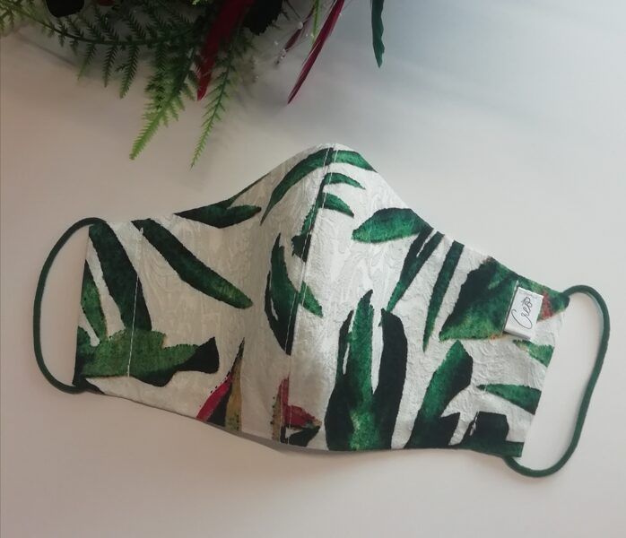 Balta (ar zaļām lapām) auduma sejas maska, M izmērs (53)