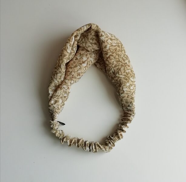 Raiba auduma matu lenta (93) pēdējais eks.!!