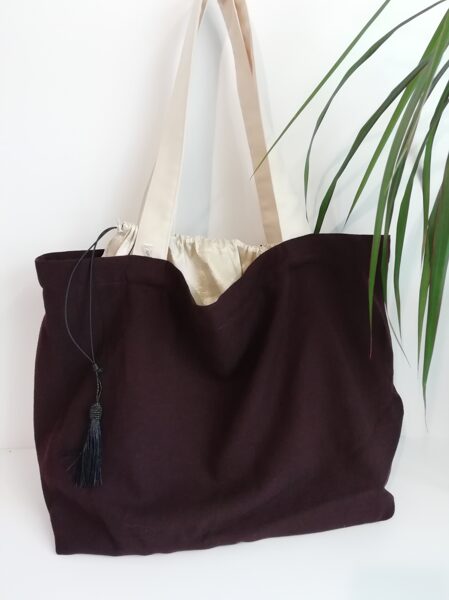 Brūna soma ar zelta oderi/lencēm (27)